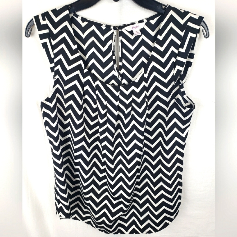 Candies Black and White Sleeveless Shirt Sz M